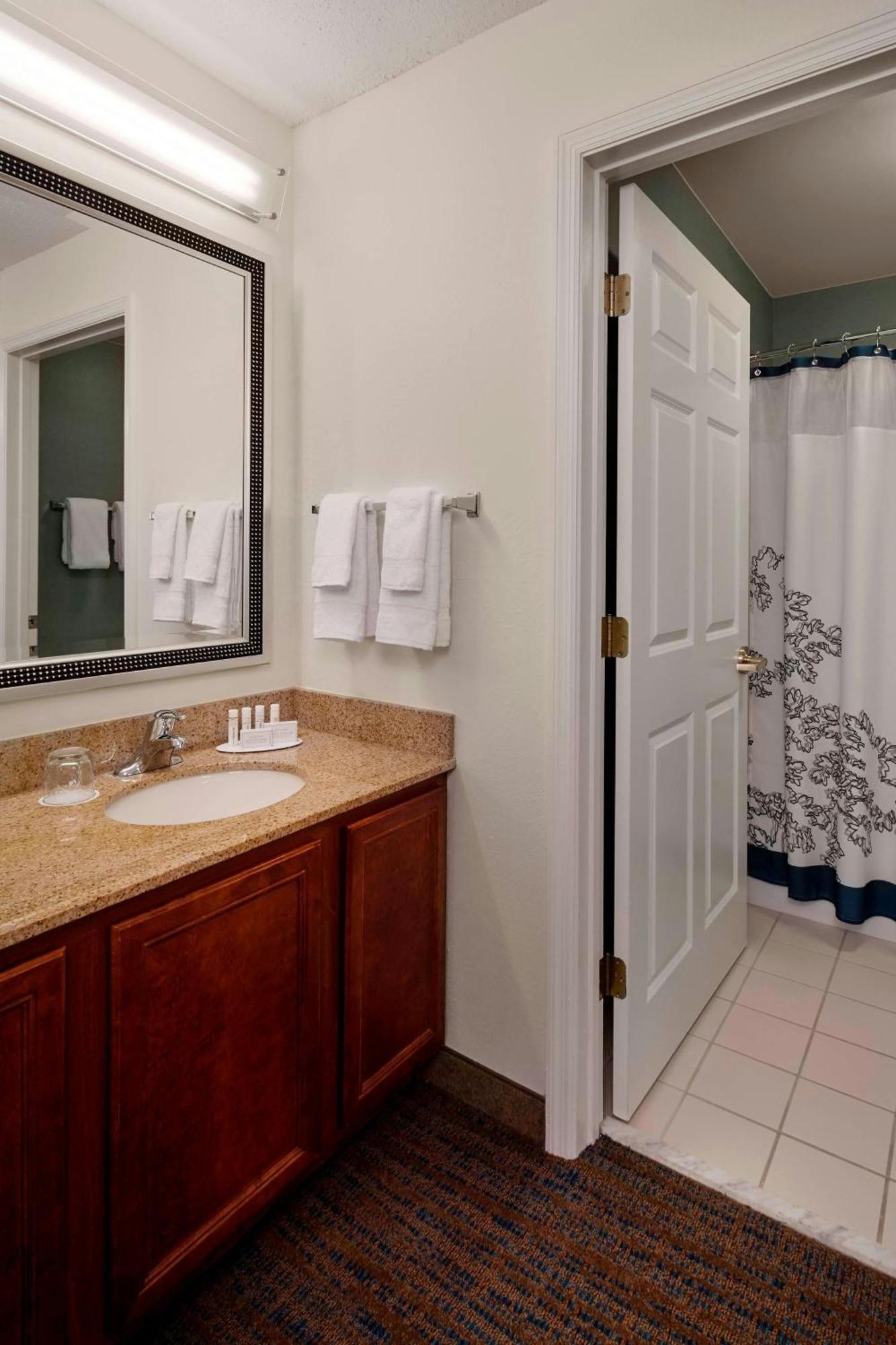 Residence Inn Saint Louis Airport / Earth City Exterior photo